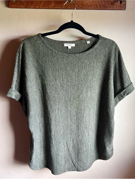 Max Studio Other - Max Studio Olive Green lightweight knit sweater